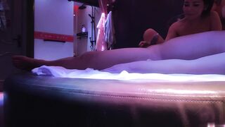 极品小少妇，美乳翘臀身姿曼妙