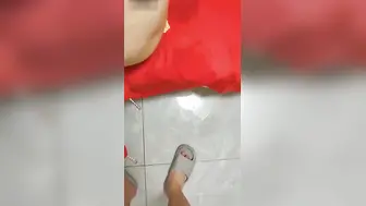 真实家庭乱伦 新婚之夜强奸亲嫂子娇喘连连身体被压制 粗暴抽插下奶子摇晃不停