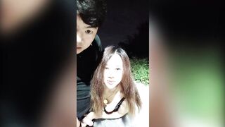 大哥大嫂激情野战，让大哥后入